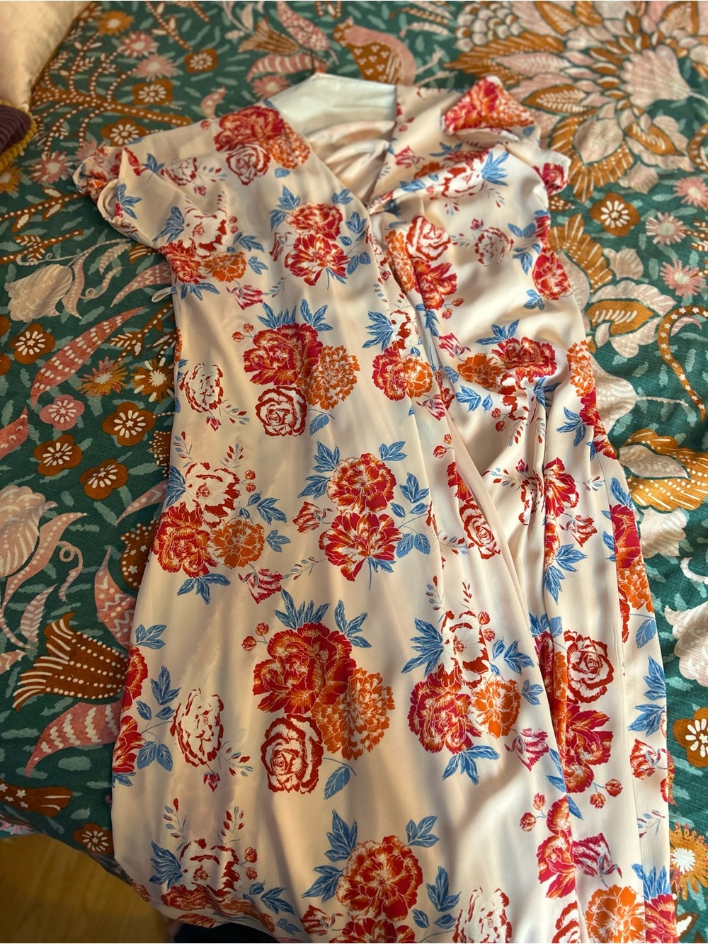 Floral wrap wedding guest dress - Picture 10 of 13